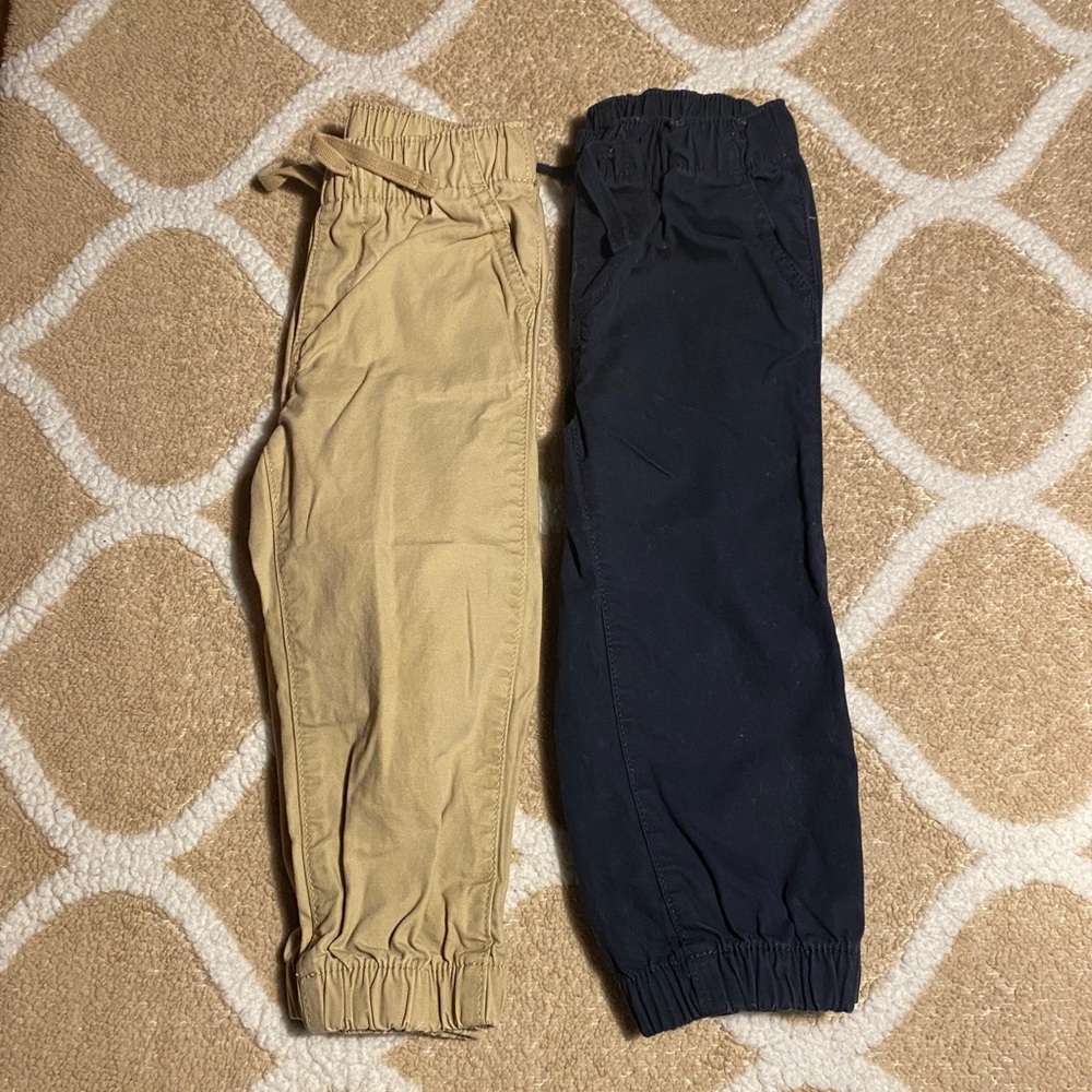 Set of Joggers
